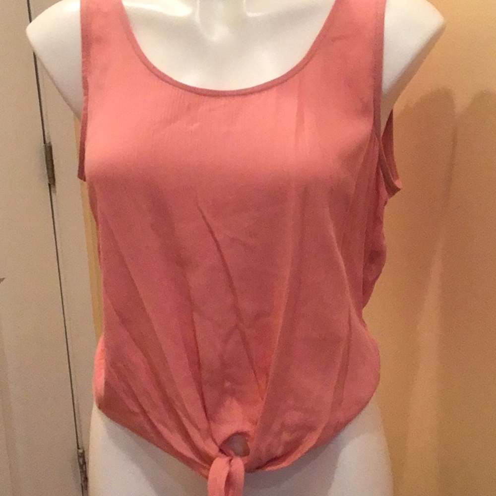 Sleeveless crop top